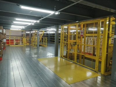 Steel Mezzanine Platform for Leading E-commerce Service Provider